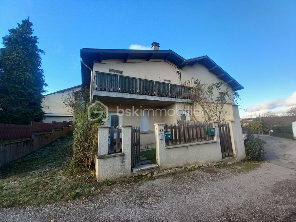 Achat maison à vendre 4 chambres 110 m² - Pommier-de-Beaurepaire