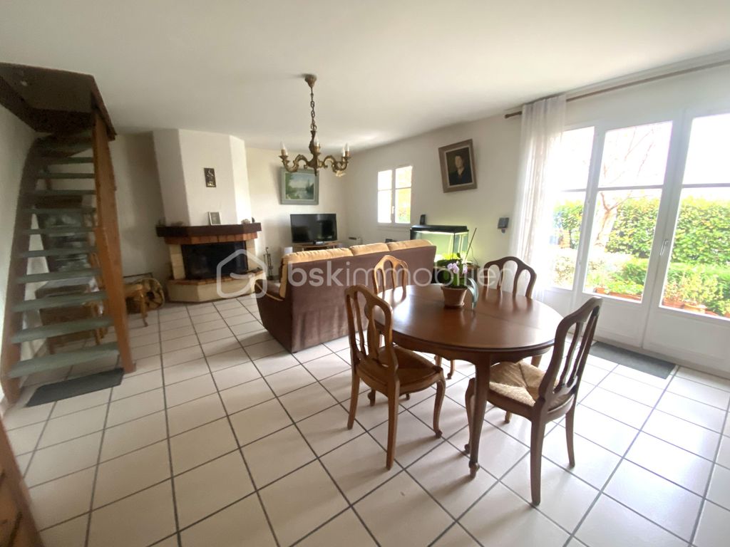 Achat maison à vendre 4 chambres 120 m² - Neuilly-Plaisance