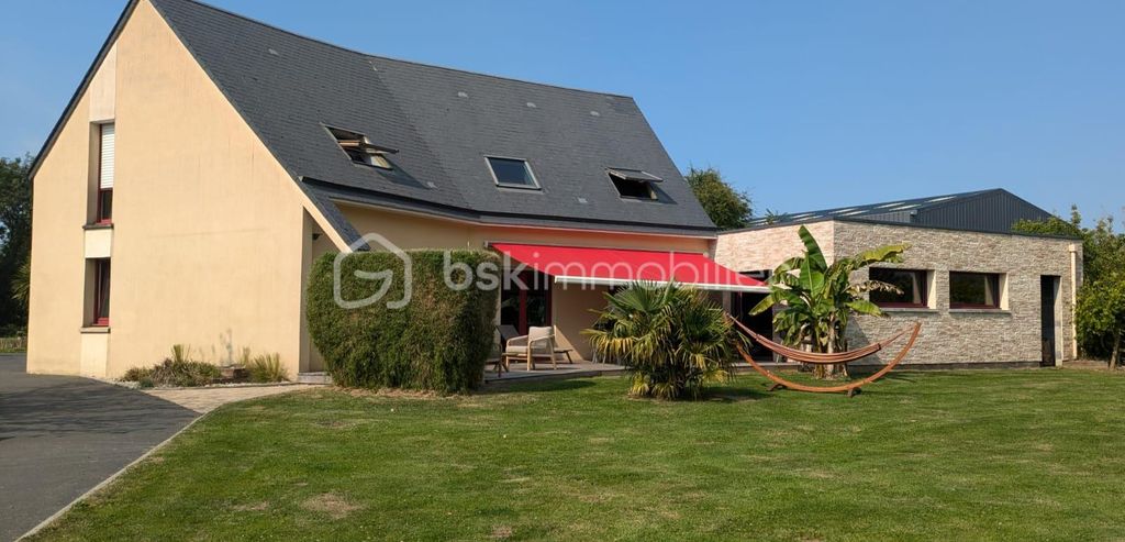 Achat maison à vendre 4 chambres 220 m² - Colleville-sur-Mer