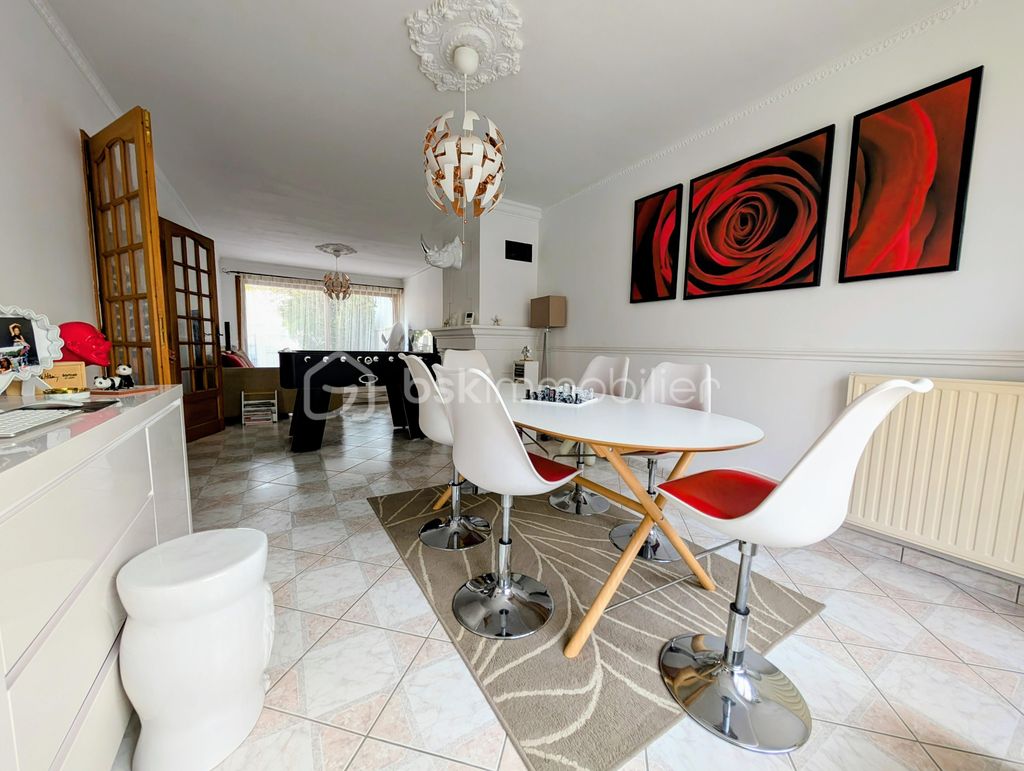 Achat maison à vendre 6 chambres 164 m² - Reims