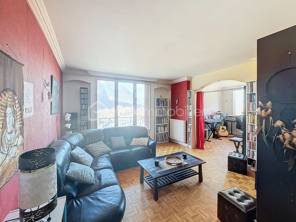 Achat appartement à vendre 4 pièces 76 m² - Fontaine