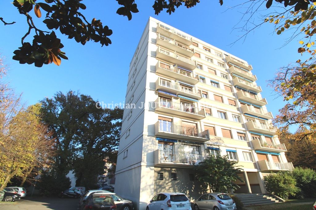 Achat appartement à vendre 5 pièces 108 m² - Gières