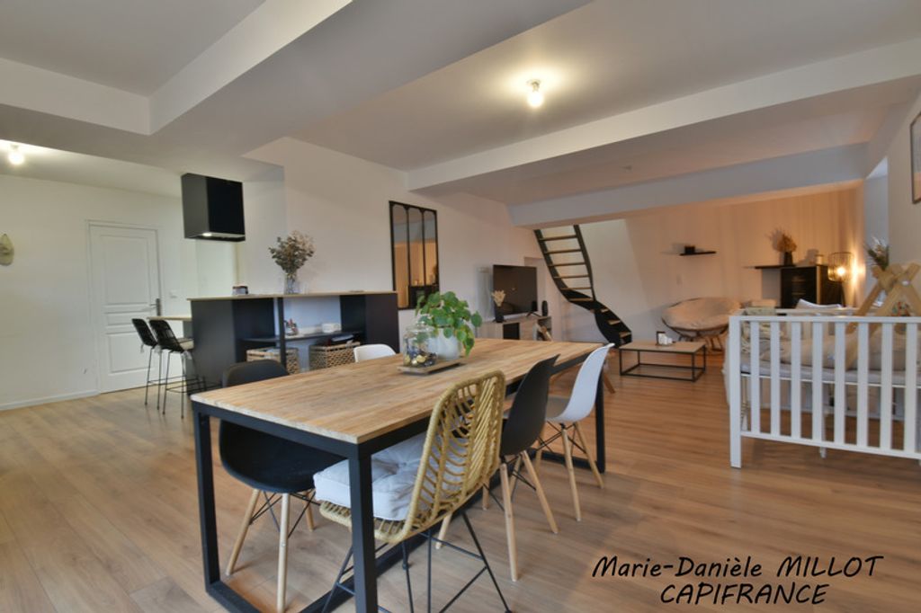 Achat maison à vendre 4 chambres 153 m² - Bonchamp-lès-Laval