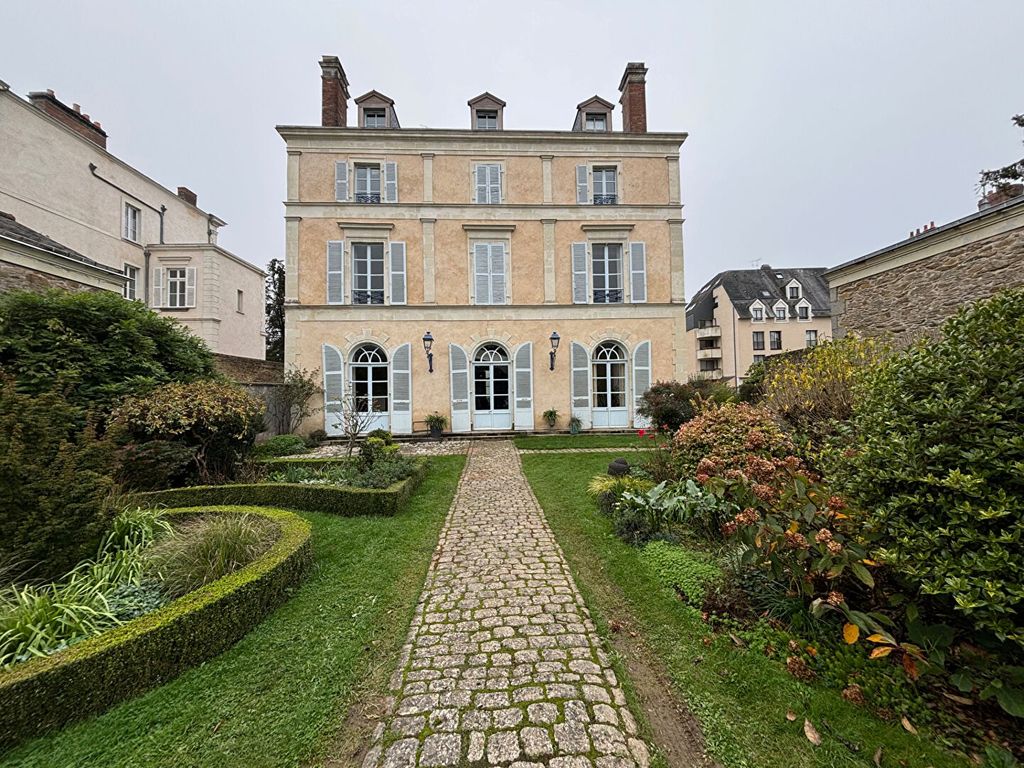 Achat maison à vendre 5 chambres 320 m² - Laval