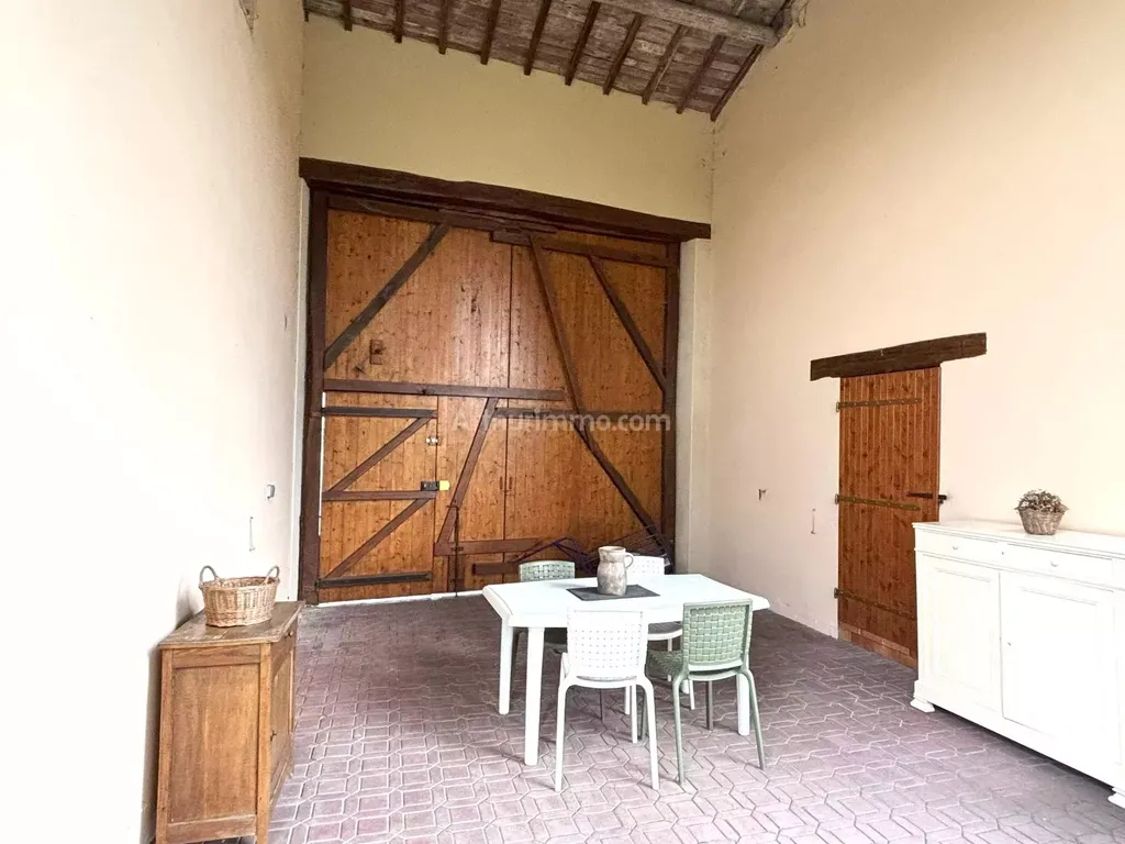 Achat maison à vendre 6 chambres 182 m² - Châlons-en-Champagne