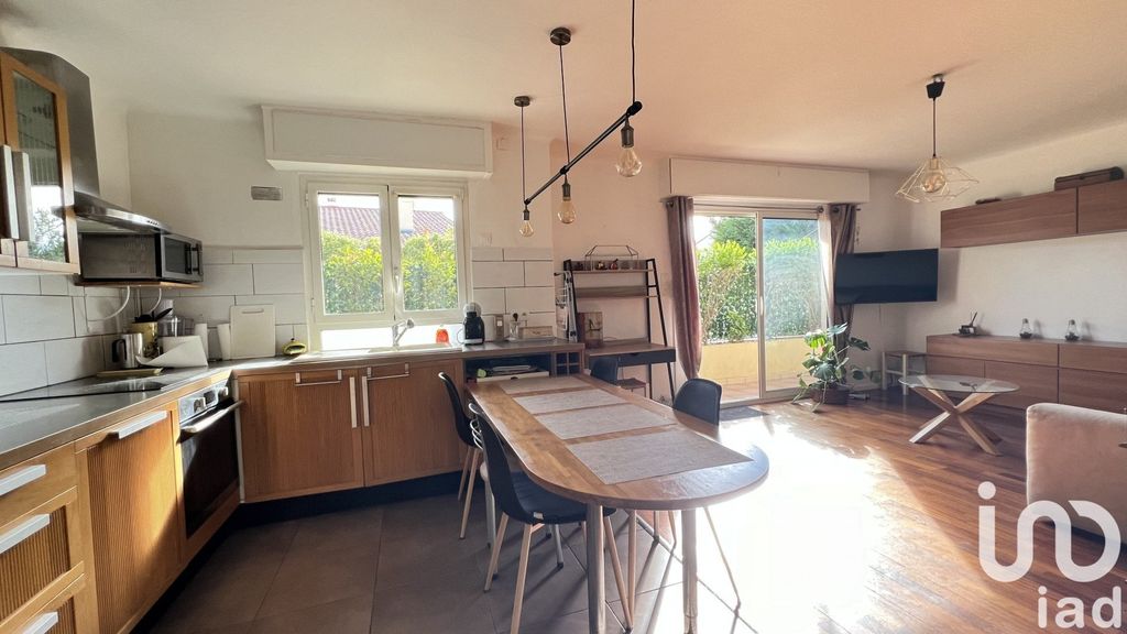 Achat appartement à vendre 2 pièces 47 m² - Villeneuve-Loubet