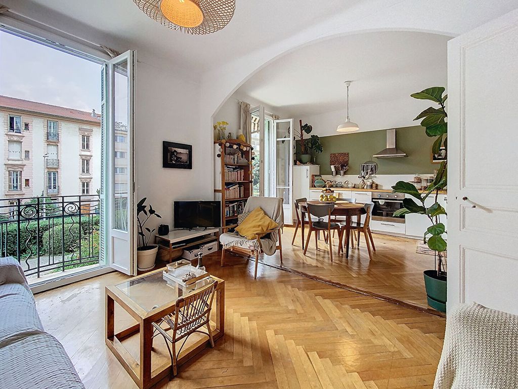 Achat appartement à vendre 3 pièces 57 m² - Nice