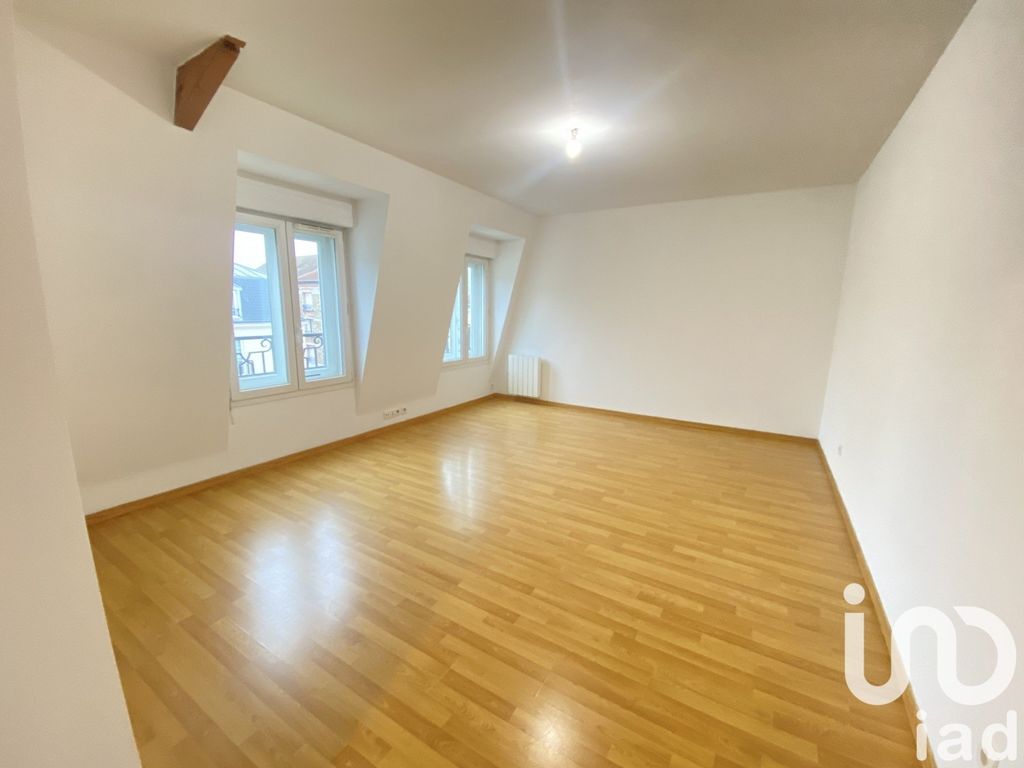 Achat appartement à vendre 2 pièces 51 m² - Corbeil-Essonnes