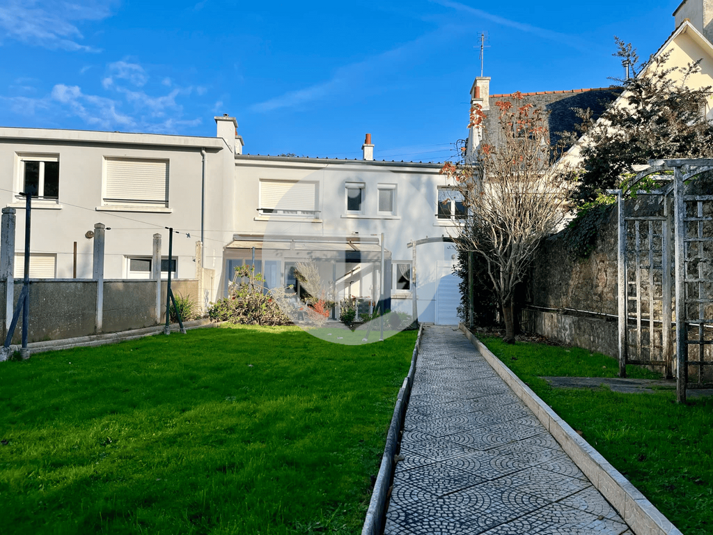 Achat maison à vendre 4 chambres 105 m² - Larmor-Plage