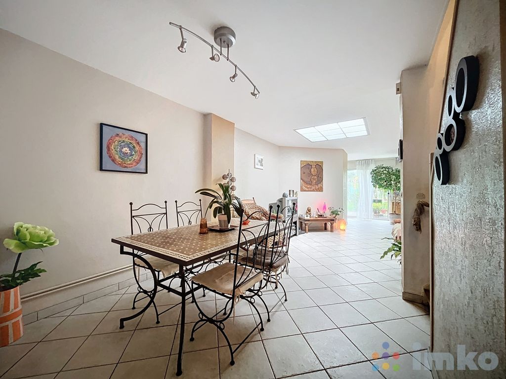 Achat maison à vendre 3 chambres 98 m² - La Madeleine