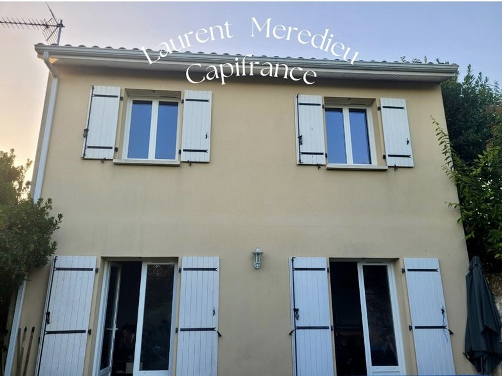 Achat maison à vendre 2 chambres 110 m² - Saint-André-de-Cubzac