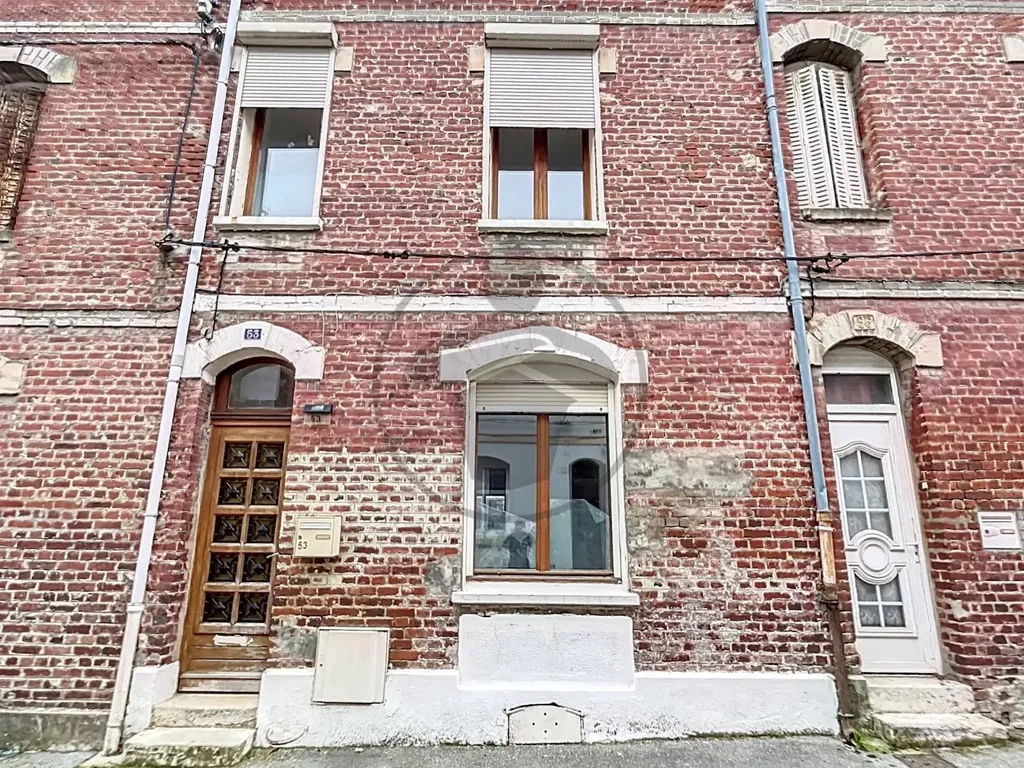 Achat maison à vendre 2 chambres 89 m² - Saint-Quentin