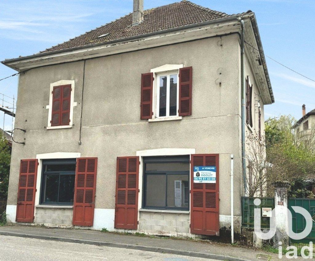 Achat maison à vendre 7 chambres 200 m² - Corbelin