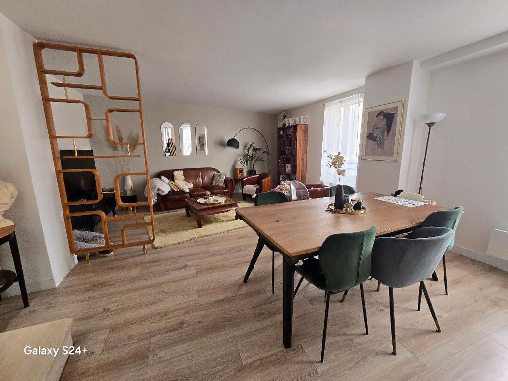 Achat appartement à vendre 4 pièces 93 m² - Paris 11ème arrondissement