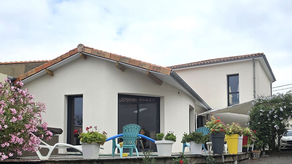 Achat maison à vendre 4 chambres 185 m² - Les Sables-d'Olonne