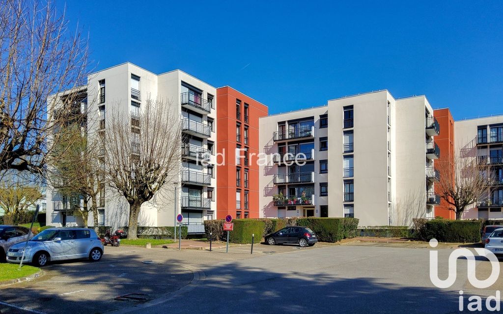 Achat appartement à vendre 3 pièces 65 m² - Les Clayes-sous-Bois