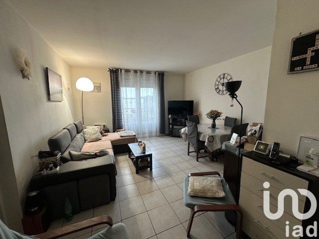 Achat appartement à vendre 4 pièces 75 m² - Sainte-Geneviève-des-Bois