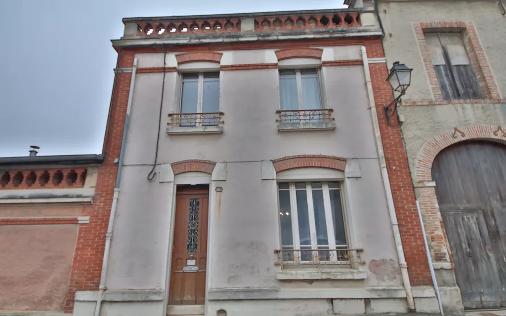 Achat maison à vendre 2 chambres 110 m² - Épernay