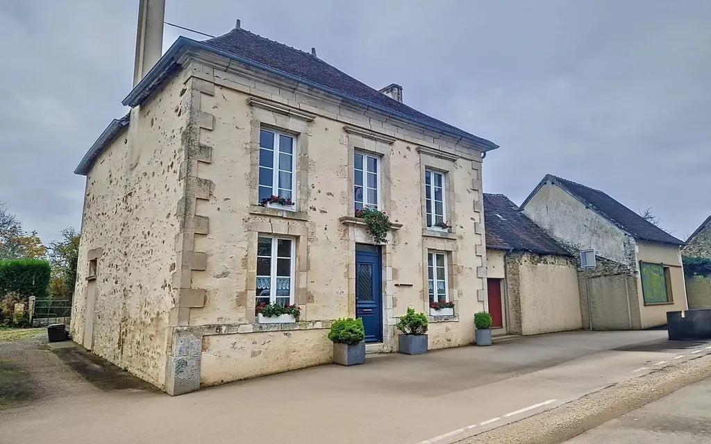 Achat maison à vendre 2 chambres 140 m² - Neufchâtel-en-Saosnois