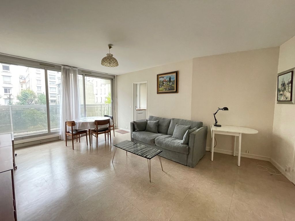 Achat appartement à vendre 2 pièces 49 m² - Paris 18ème arrondissement