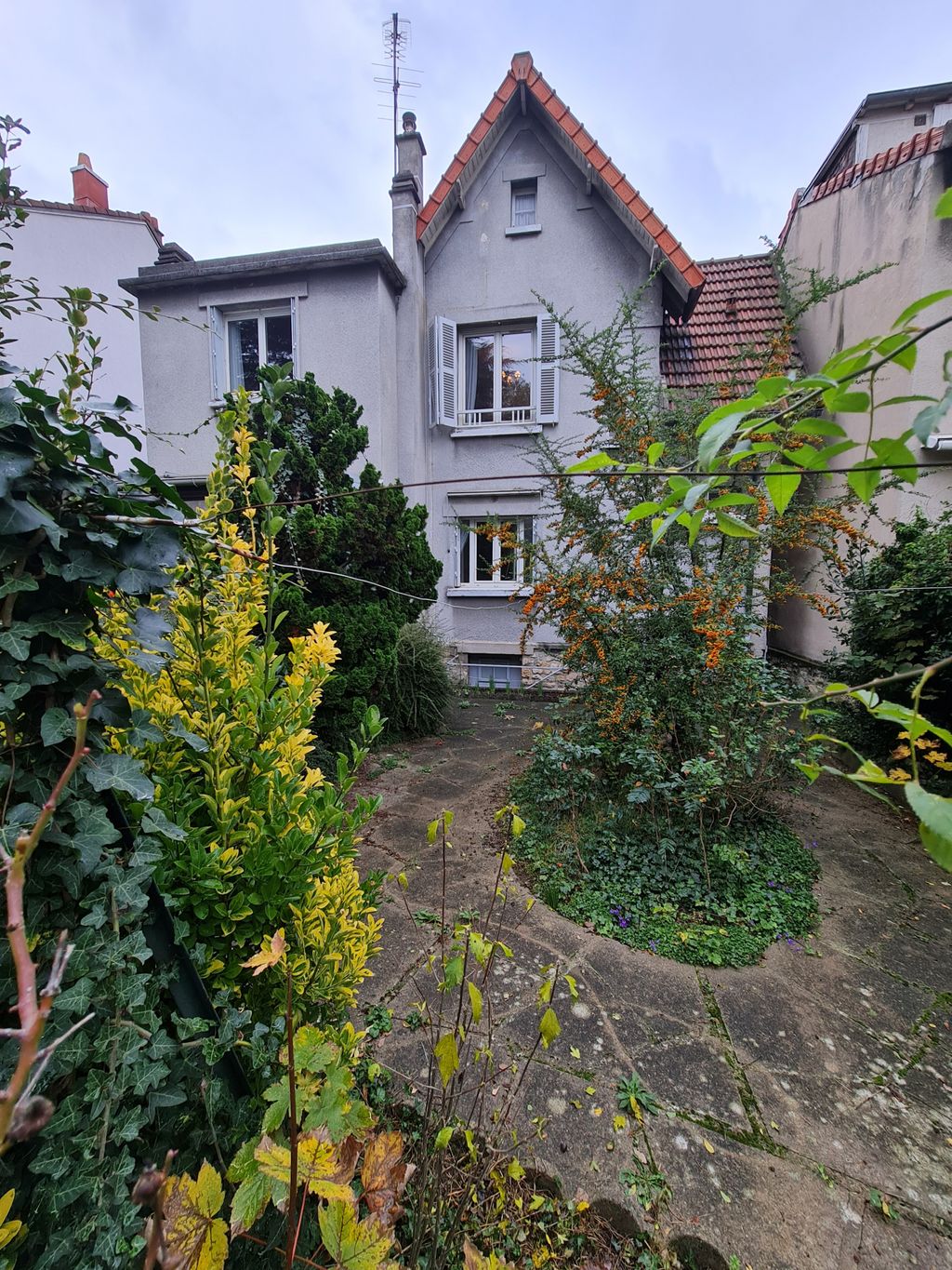 Achat maison à vendre 4 chambres 135 m² - Vanves