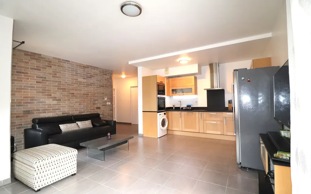 Achat appartement à vendre 3 pièces 67 m² - Contes