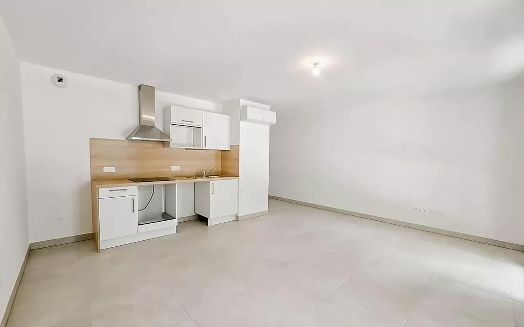 Achat appartement à vendre 2 pièces 34 m² - Nîmes