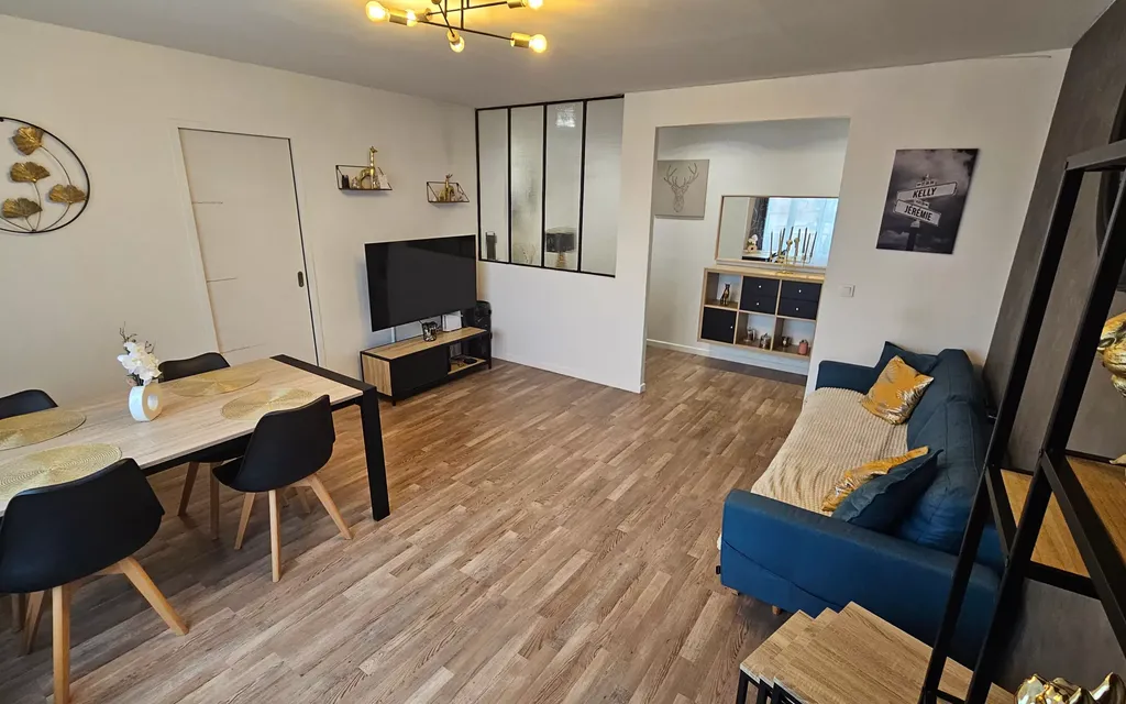 Achat appartement à vendre 4 pièces 84 m² - Coubron