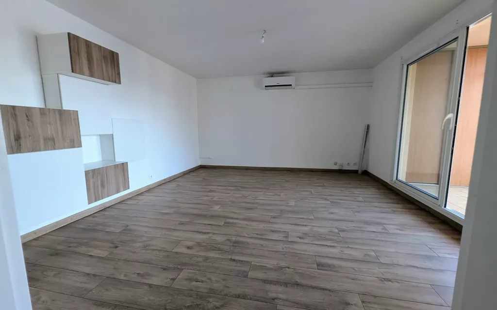 Achat appartement à vendre 2 pièces 47 m² - Toulon