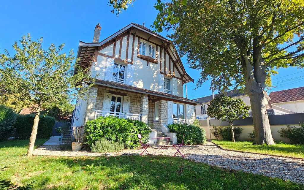 Achat maison à vendre 5 chambres 200 m² - Villiers-sur-Marne