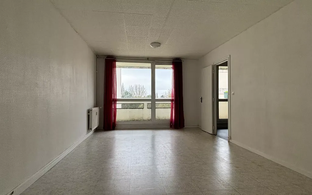 Achat appartement à vendre 3 pièces 74 m² - Compiègne