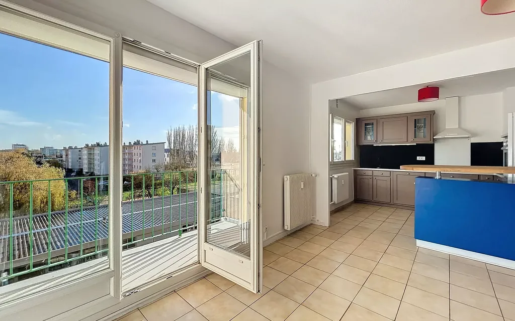 Achat appartement à vendre 4 pièces 74 m² - Saint-Max