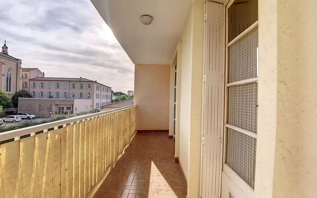 Achat appartement à vendre 4 pièces 73 m² - Toulon