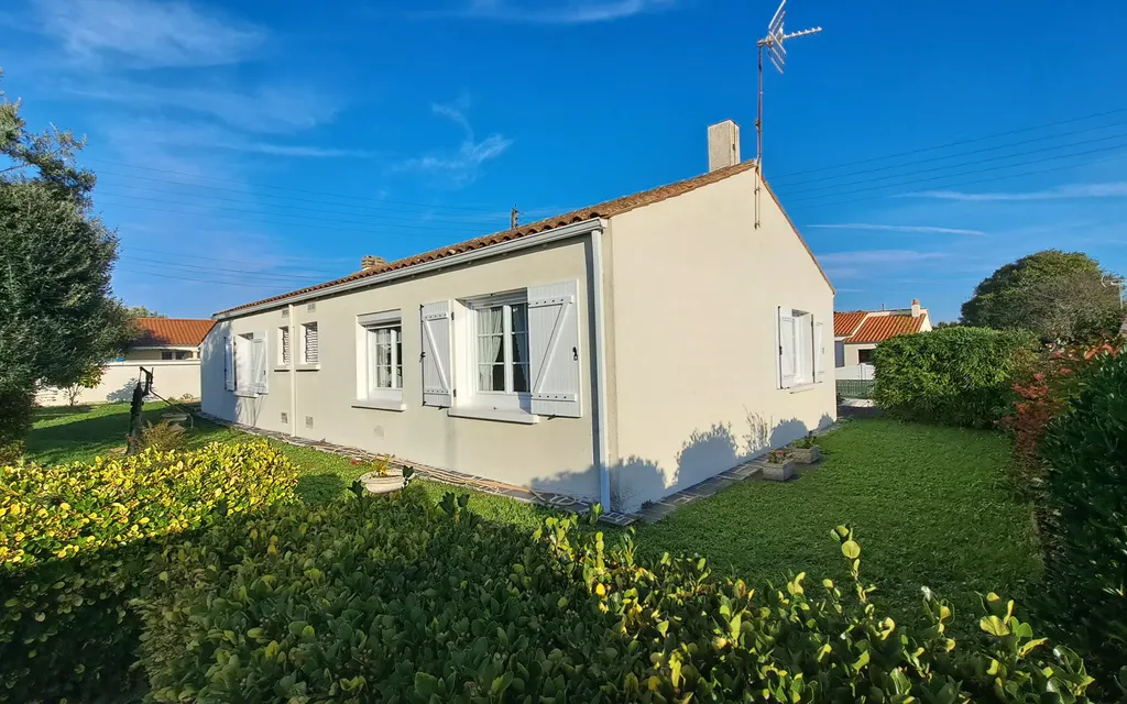 Achat maison à vendre 2 chambres 82 m² - Dompierre-sur-Mer