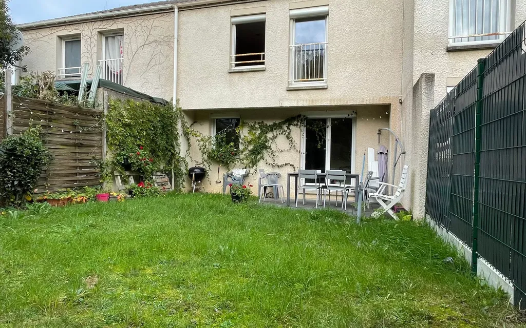 Achat maison à vendre 3 chambres 95 m² - Jouy-le-Moutier