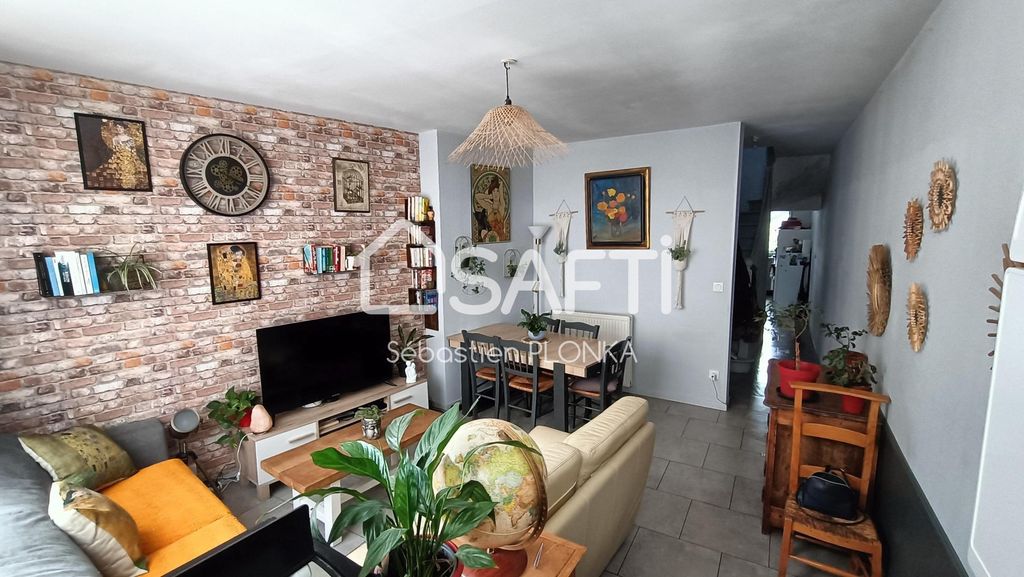 Achat maison à vendre 3 chambres 90 m² - Saint-Quentin