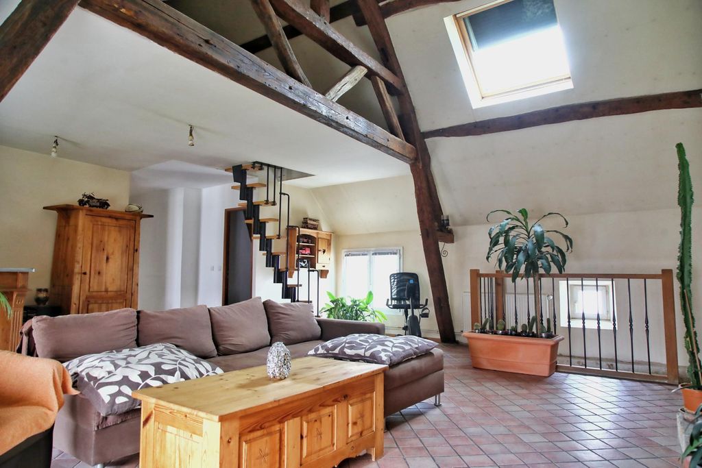 Achat maison à vendre 4 chambres 164 m² - Vaudoy-en-Brie