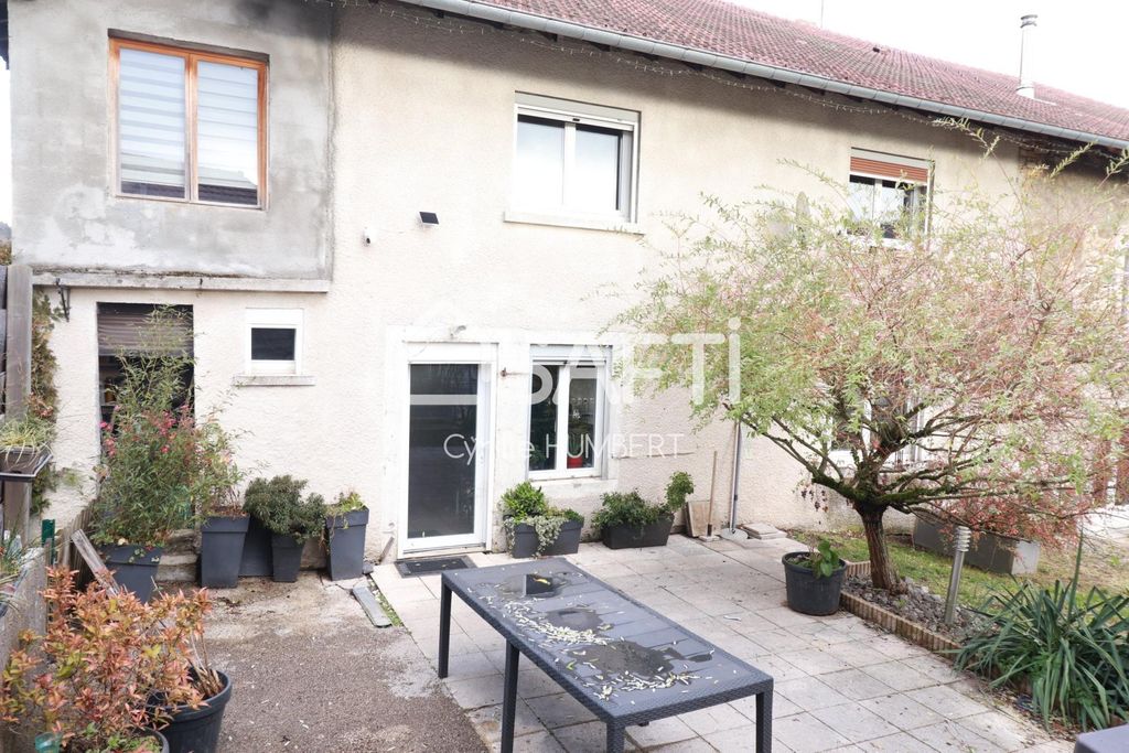 Achat maison à vendre 2 chambres 134 m² - Les Bréseux