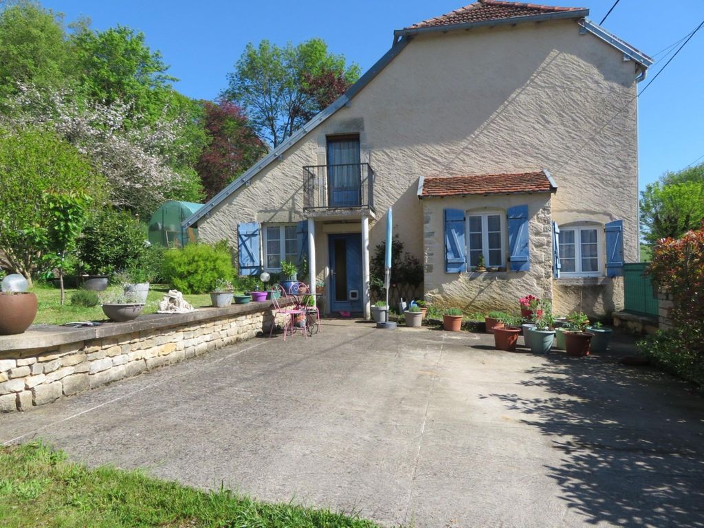 Achat maison à vendre 3 chambres 117 m² - Renaucourt