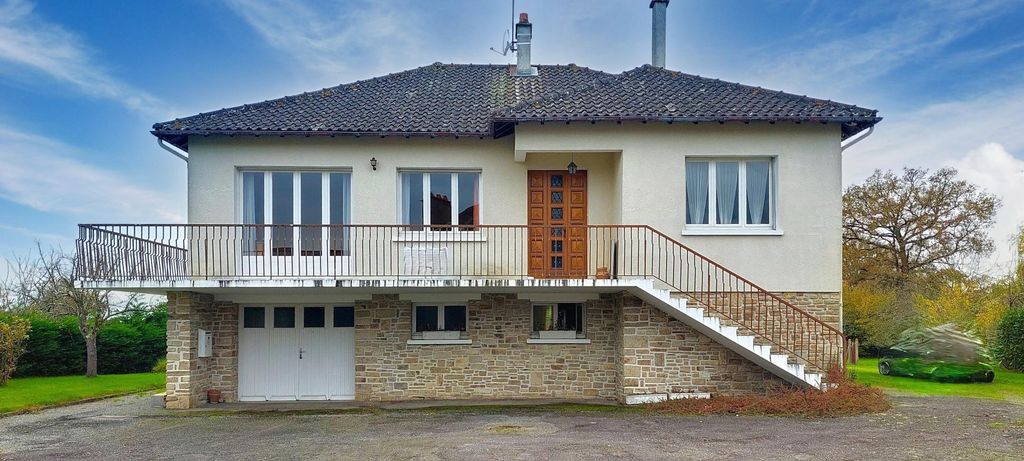 Achat maison à vendre 3 chambres 131 m² - Bussière-Poitevine