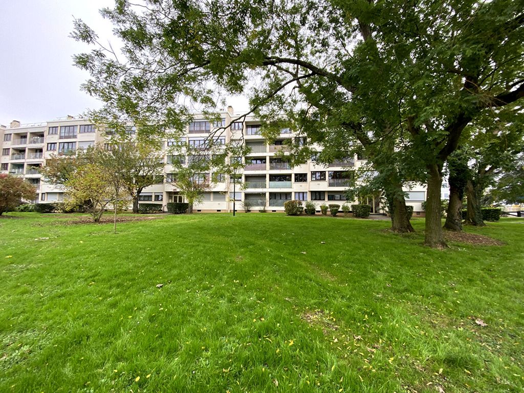 Achat appartement à vendre 3 pièces 61 m² - Chennevières-sur-Marne