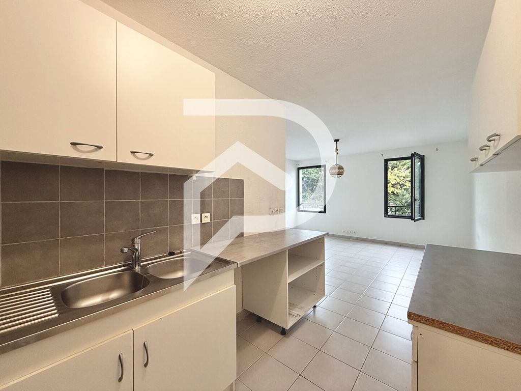 Achat appartement à vendre 2 pièces 47 m² - Trets