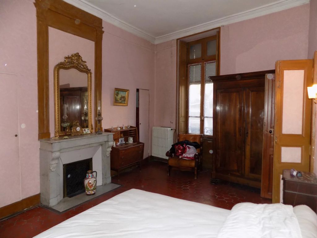 Achat appartement à vendre 4 pièces 120 m² - Nîmes