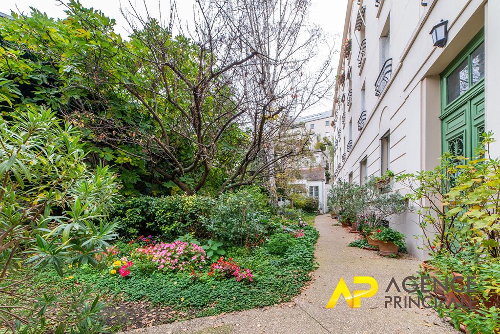 Achat duplex à vendre 4 pièces 108 m² - Paris 16ème arrondissement