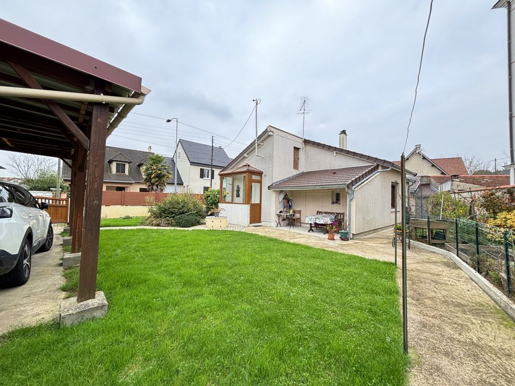 Achat maison à vendre 2 chambres 70 m² - Pontault-Combault