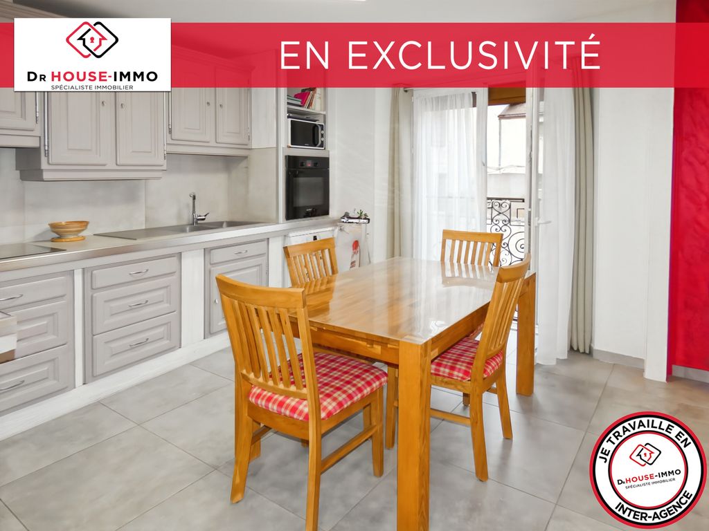 Achat maison à vendre 3 chambres 114 m² - Orgelet