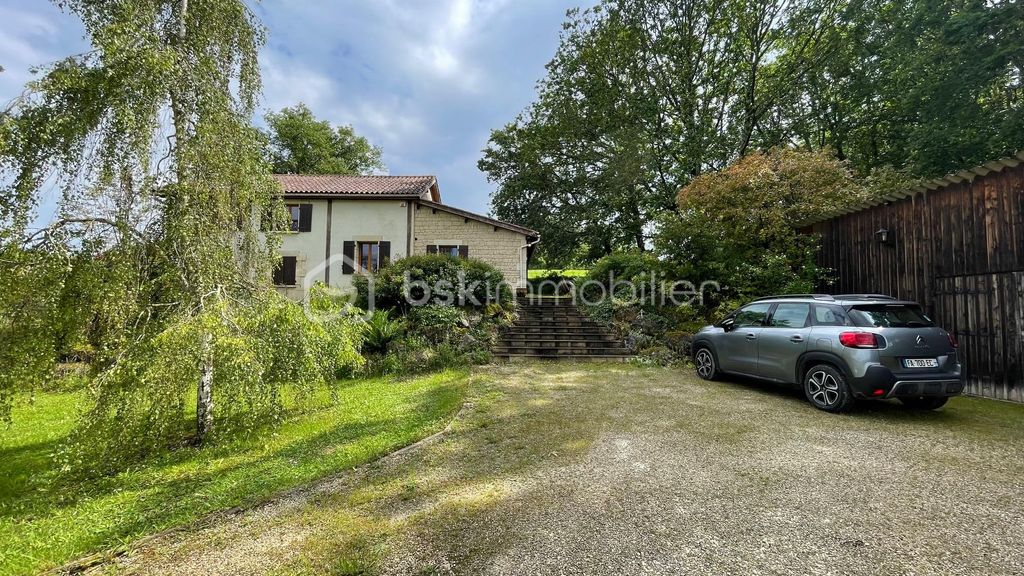 Achat maison à vendre 4 chambres 156 m² - Lalinde