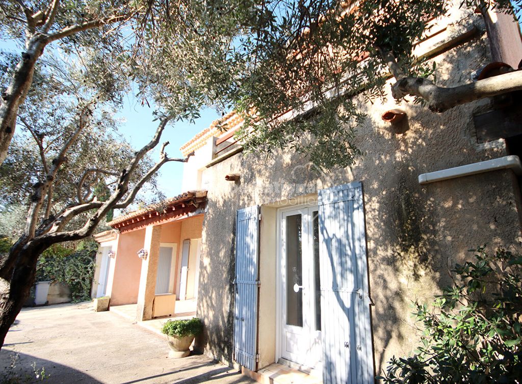 Achat maison à vendre 7 chambres 194 m² - Carpentras