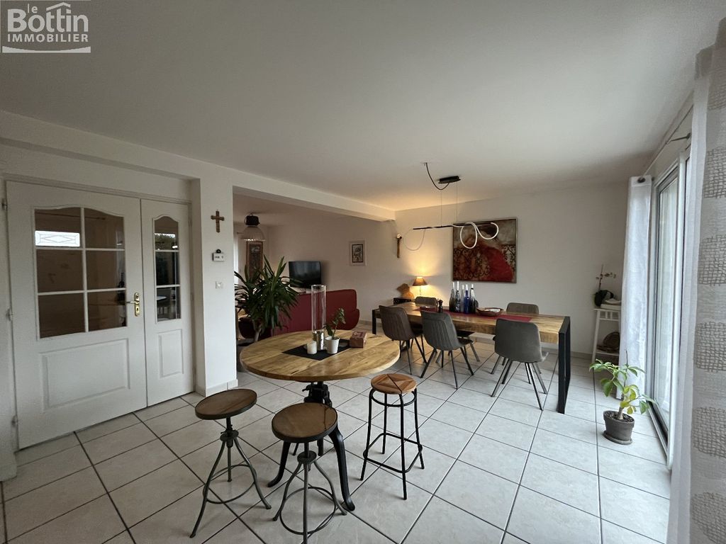 Achat maison à vendre 4 chambres 131 m² - Salouël