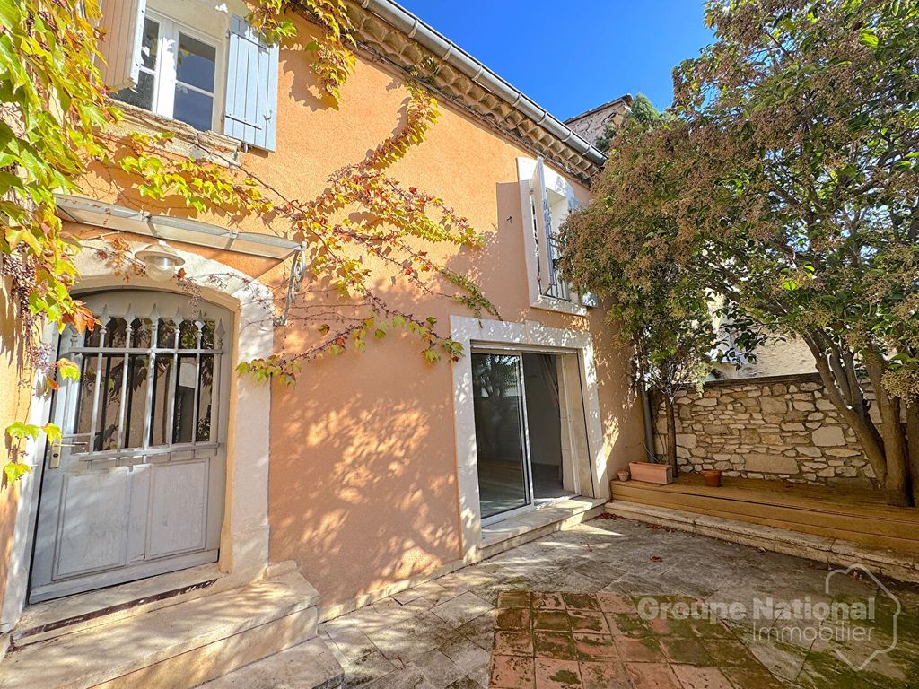 Achat maison à vendre 3 chambres 136 m² - Caumont-sur-Durance